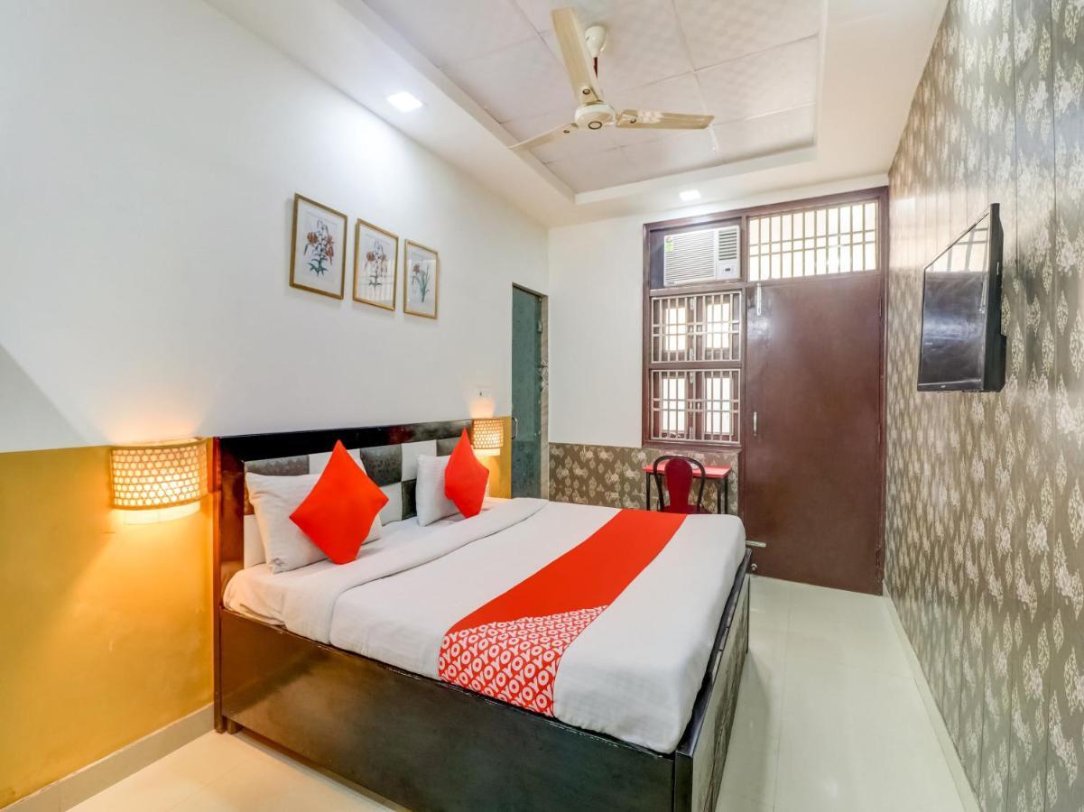 Oyo 74060 Taj Residency Hotel Új-Delhi Kültér fotó